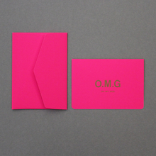 將圖片載入圖庫檢視器 Le Typographe - A6 Folded Card + Pointed Closing Flap Envelope
